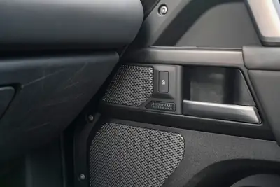 Land Rover Defender 90 V8 5.0 Carpathian Edition — Le SUV légendaire en version haute performance — Miniature 22