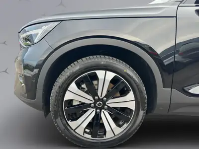 Volvo XC40 P8 Twin Ultimate AWD — SUV électrique haute performance, 37'000 km — Miniature 9