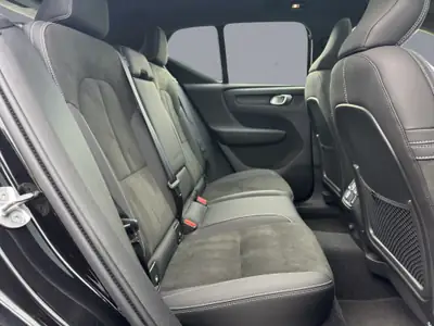Volvo XC40 P8 Twin Ultimate AWD — SUV électrique haute performance, 37'000 km — Miniature 13