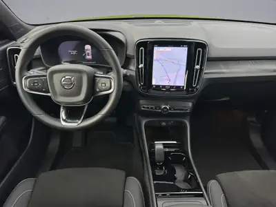 Volvo XC40 P8 Twin Ultimate AWD — SUV électrique haute performance, 37'000 km — Miniature 15