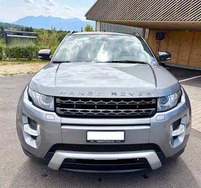 Range Rover Evoque 2.2 TD4 Pure — SUV premium avec équipements cuir et GPS intégré — side view