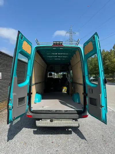 Mercedes-Benz Sprinter 315 CDI — Utilitaire fiable, 32'000 km, moteur diesel performant — Innenraum