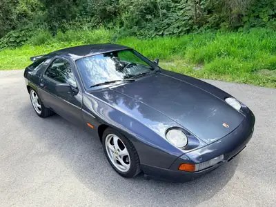 Porsche 928 S4 — Chef-d'œuvre des années 80, motorisation 5L surpuissante — Heckansicht