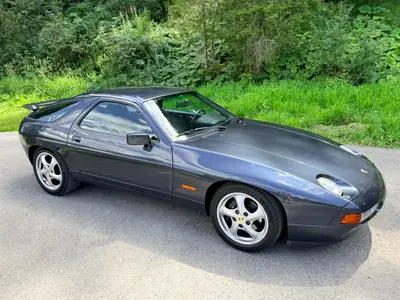 Porsche 928 S4 — Chef-d'œuvre des années 80, motorisation 5L surpuissante — Armaturenbrett