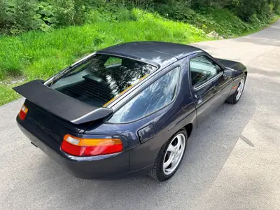 Porsche 928 S4 — Chef-d'œuvre des années 80, motorisation 5L surpuissante — Miniatur 10