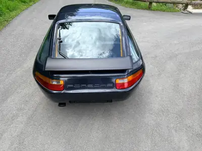 Porsche 928 S4 — Chef-d'œuvre des années 80, motorisation 5L surpuissante — Miniatur 12