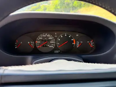 Porsche 928 S4 — Chef-d'œuvre des années 80, motorisation 5L surpuissante — Miniatur 18