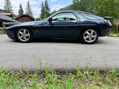 Porsche 928 S4 — Chef-d'œuvre des années 80, motorisation 5L surpuissante — Miniatur 19