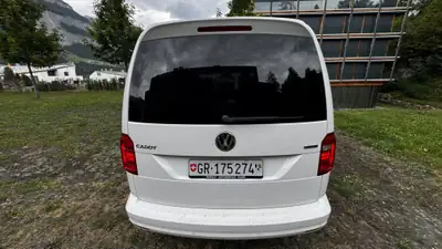 VW Caddy Maxi 2.0 TDI — Monospace 7 places, économe et fiable — tableau de bord