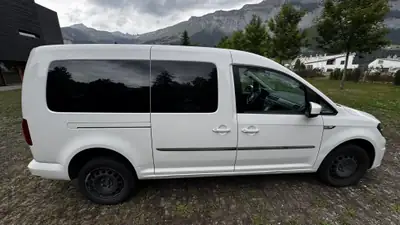 VW Caddy Maxi 2.0 TDI — Monospace 7 places, économe et fiable — intérieur
