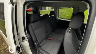 VW Caddy Maxi 2.0 TDI — Monospace 7 places, économe et fiable — Miniature 8