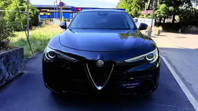 Alfa Romeo Stelvio 2.0 Executive Q4 — SUV performant, 109'000 km, transmission intégrale — vue extérieure