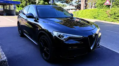 Alfa Romeo Stelvio 2.0 Executive Q4 — SUV performant, 109'000 km, transmission intégrale — côté