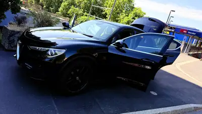 Alfa Romeo Stelvio 2.0 Executive Q4 — SUV performant, 109'000 km, transmission intégrale — Miniature 14