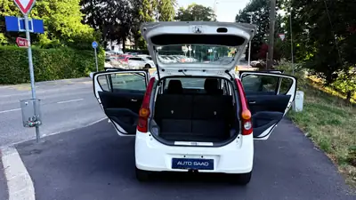 Daihatsu Cuore 1.0 — Citadine économique et fiable, 113'000 km — Miniature 7