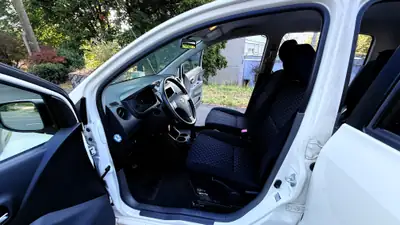 Daihatsu Cuore 1.0 — Citadine économique et fiable, 113'000 km — Miniature 9