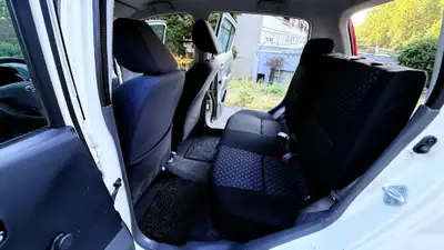 Daihatsu Cuore 1.0 — Citadine économique et fiable, 113'000 km — Miniature 11