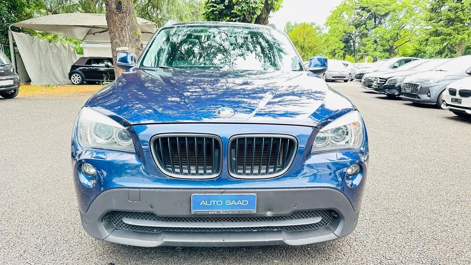 BMW X1 xDrive 20i Steptronic — SUV compact robuste, transmission automatique, disponible à l'export