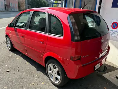 Opel Meriva 1.6i-16 TP Cosmo — Monospace compact fiable, sans accident — tableau de bord