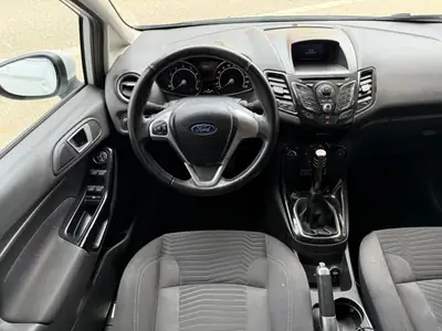 Ford Fiesta 1.0 SCTi Titanium — Citadine économique et fiable, 138'000 km — Miniature 8