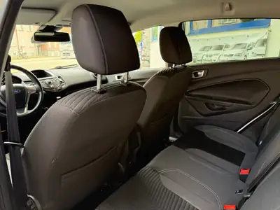 Ford Fiesta 1.0 SCTi Titanium — Citadine économique et fiable, 138'000 km — Miniature 13