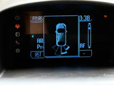 Ford Fiesta 1.0 SCTi Titanium — Citadine économique et fiable, 138'000 km — Miniature 17