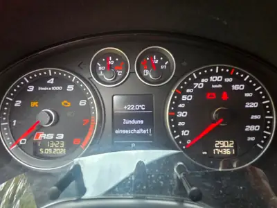 Audi RS3 2.5 T FSI Quattro — Berline sportive suréquipée, 175000 km seulement — Thumbnail 11