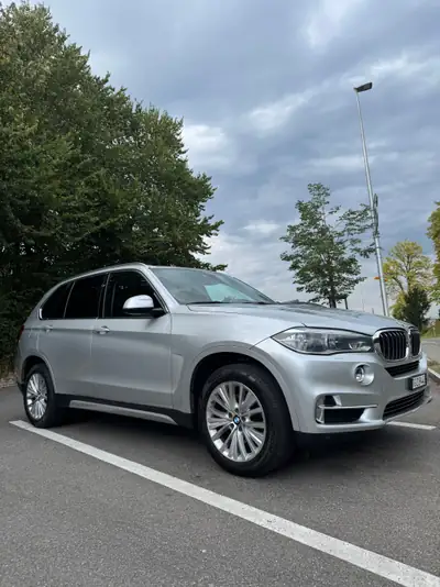 BMW X5 30d xDrive — SUV premium diesel, 105000 km, sans sinistre — vista esterna