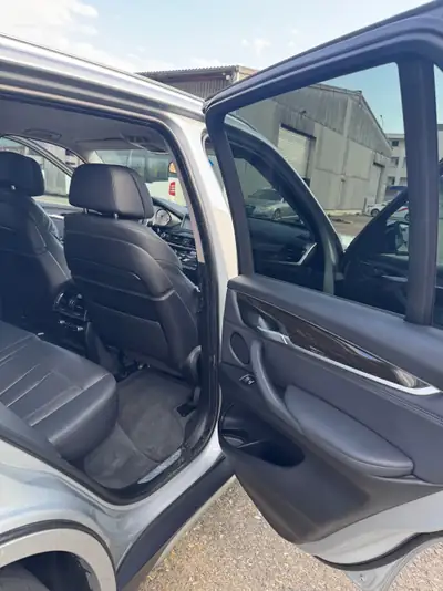 BMW X5 30d xDrive — SUV premium diesel, 105000 km, sans sinistre — Miniatura 10
