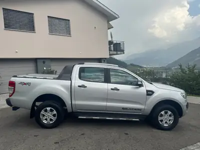Ford Ranger 3.2 TDCi 4x4 Wildtrak — Pick-up robuste, 8 pneus, parfait état — Miniatur 7