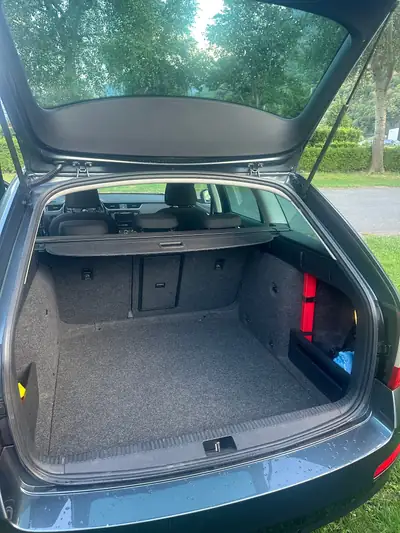 Skoda Octavia 1.4 TSI 140 Elegance — Break polyvalent, sans sinistre — Detail