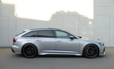 Audi RS6 Avant 4.0 V8 TFSI — Break haute performance, 599 ch, tuning Abt complet — interior
