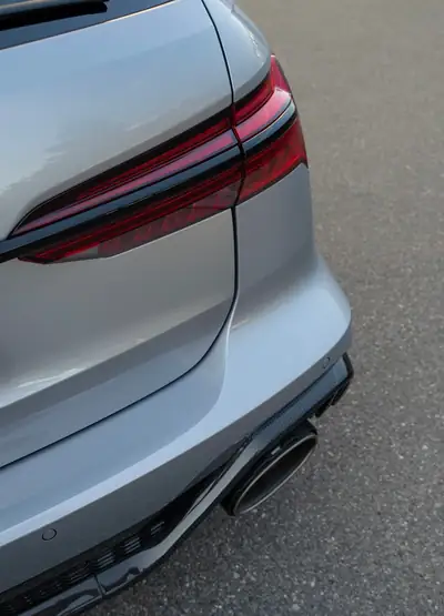 Audi RS6 Avant 4.0 V8 TFSI — Break haute performance, 599 ch, tuning Abt complet — detail