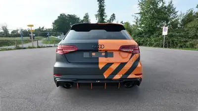 Audi RS3 Sportback — 400 ch purs, orange flamboyant, seulement 72 000 km — tableau de bord