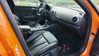Audi RS3 Sportback — 400 ch purs, orange flamboyant, seulement 72 000 km — Miniature 9