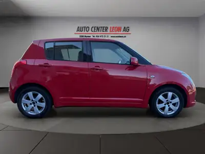 Suzuki Swift 1.3i 16V GL — Citadine dynamique sans accident, révisions à jour — Miniature 7