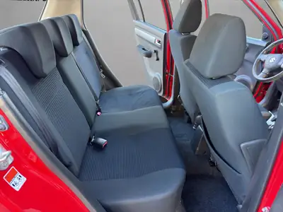 Suzuki Swift 1.3i 16V GL — Citadine dynamique sans accident, révisions à jour — Miniature 18