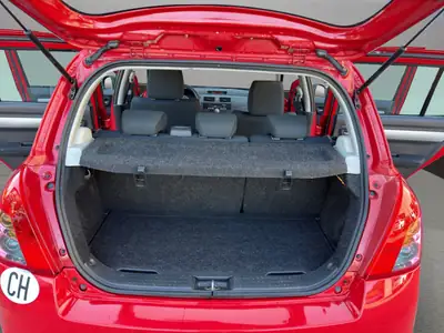Suzuki Swift 1.3i 16V GL — Citadine dynamique sans accident, révisions à jour — Miniature 19
