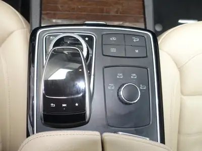 Mercedes-Benz GLE Coupé 350 d 4Matic — SUV premium diesel, 4WM, 178'900 km — Miniature 17