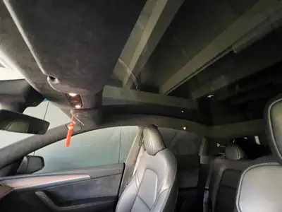Tesla Model Y Performance — SUV électrique 534 ch, faible kilométrage — Thumbnail 12