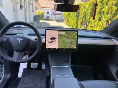Tesla Model Y Performance — SUV électrique 534 ch, faible kilométrage — Thumbnail 10