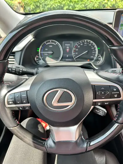 Lexus RX 450h Excellence — SUV hybride performant, 210'000 km, sans accident — interior