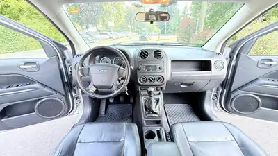 Jeep Compass 2.0 CRD Limited — SUV compact diesel robuste, 165'000 km — Miniatur 8