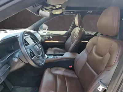 Volvo XC90 T8 eAWD — SUV 7 places hybride rechargeable, 113 000 km — Miniature 10