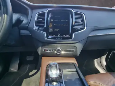 Volvo XC90 T8 eAWD — SUV 7 places hybride rechargeable, 113 000 km — Miniature 17