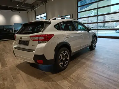 Subaru XV 2.0 Luxury AWD — SUV compact fiable, premier propriétaire, entretien récent — Miniature 9