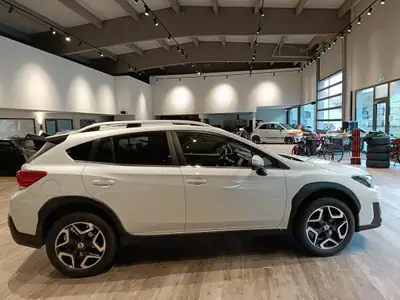 Subaru XV 2.0 Luxury AWD — SUV compact fiable, premier propriétaire, entretien récent — Miniature 7