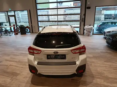 Subaru XV 2.0 Luxury AWD — SUV compact fiable, premier propriétaire, entretien récent — Miniature 12
