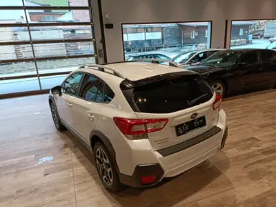 Subaru XV 2.0 Luxury AWD — SUV compact fiable, premier propriétaire, entretien récent — Miniature 14