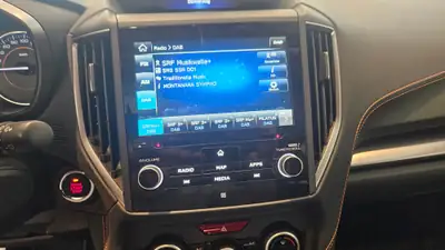 Subaru XV 2.0 Luxury AWD — SUV compact fiable, premier propriétaire, entretien récent — Miniature 27